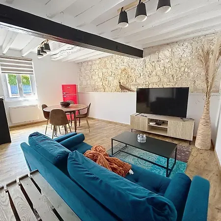 Marloj'home Private Maisonette * كومبيينْيِ