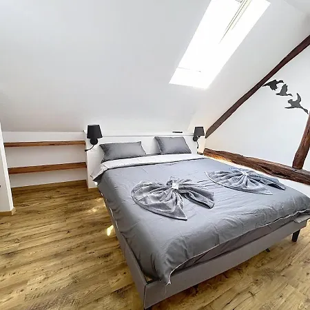 Marloj'home Private Maisonette 贡比涅