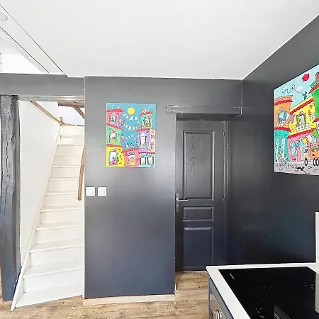 Marloj'home Private Maisonette كومبيينْيِ